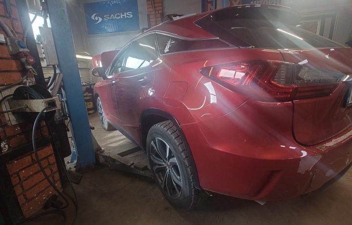 Lexus RX350 3.5: A Quality Oil Change for Premium Comfort, photo 3